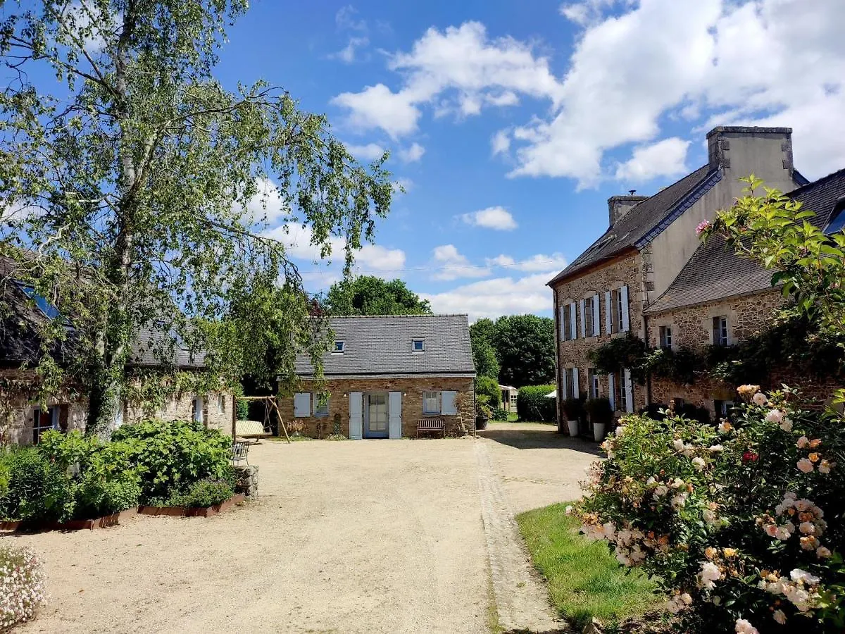 La Tisserande : Maison D'Hotes Creative & Ecologique Saint-Thegonnec Loc-Eguiner