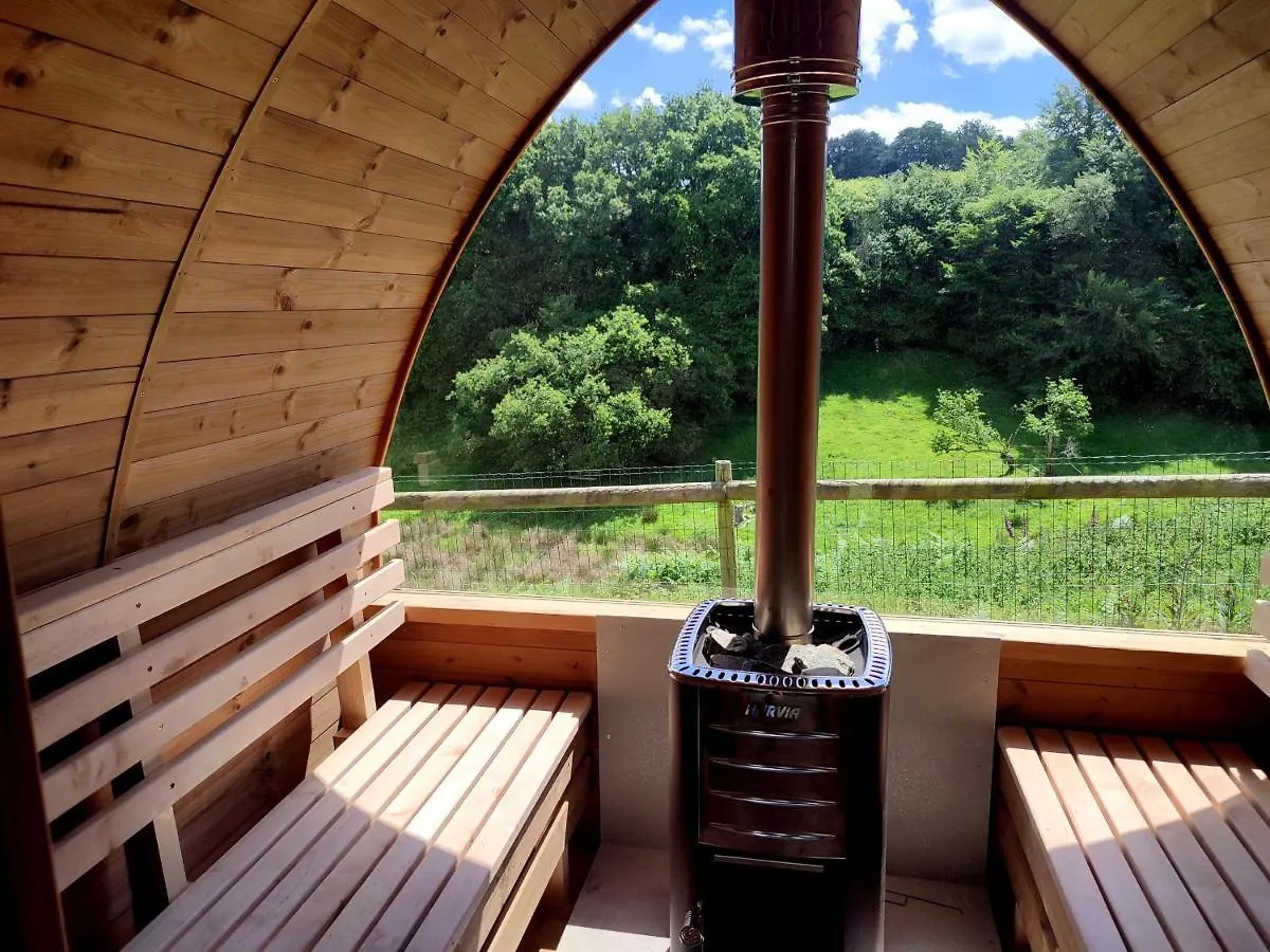 La Tisserande : Maison D'Hotes Creative & Ecologique Saint-Thegonnec Loc-Eguiner Guest house