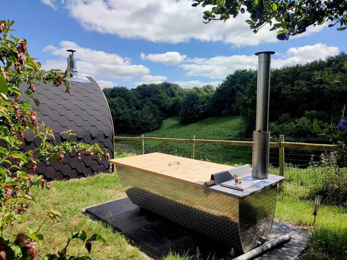 La Tisserande : Maison D'Hotes Creative & Ecologique Saint-Thegonnec Loc-Eguiner