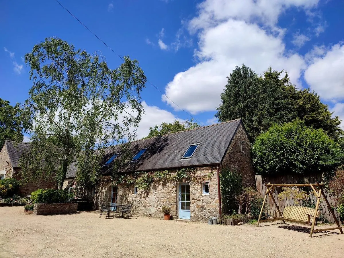 Guest house La Tisserande : Maison D'Hotes Creative & Ecologique Saint-Thegonnec Loc-Eguiner