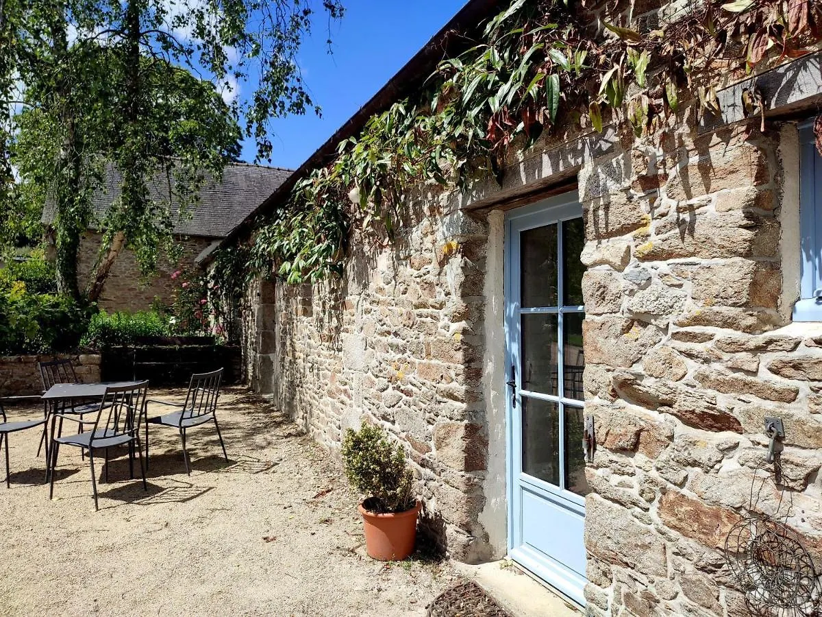 La Tisserande : Maison D'Hotes Creative & Ecologique Saint-Thegonnec Loc-Eguiner 0*,  France