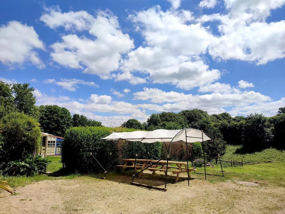 La Tisserande : Maison D'Hotes Creative & Ecologique Saint-Thegonnec Loc-Eguiner 0*,