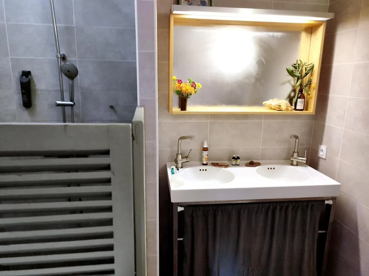 La Tisserande : Maison D'Hotes Creative & Ecologique Saint-Thegonnec Loc-Eguiner