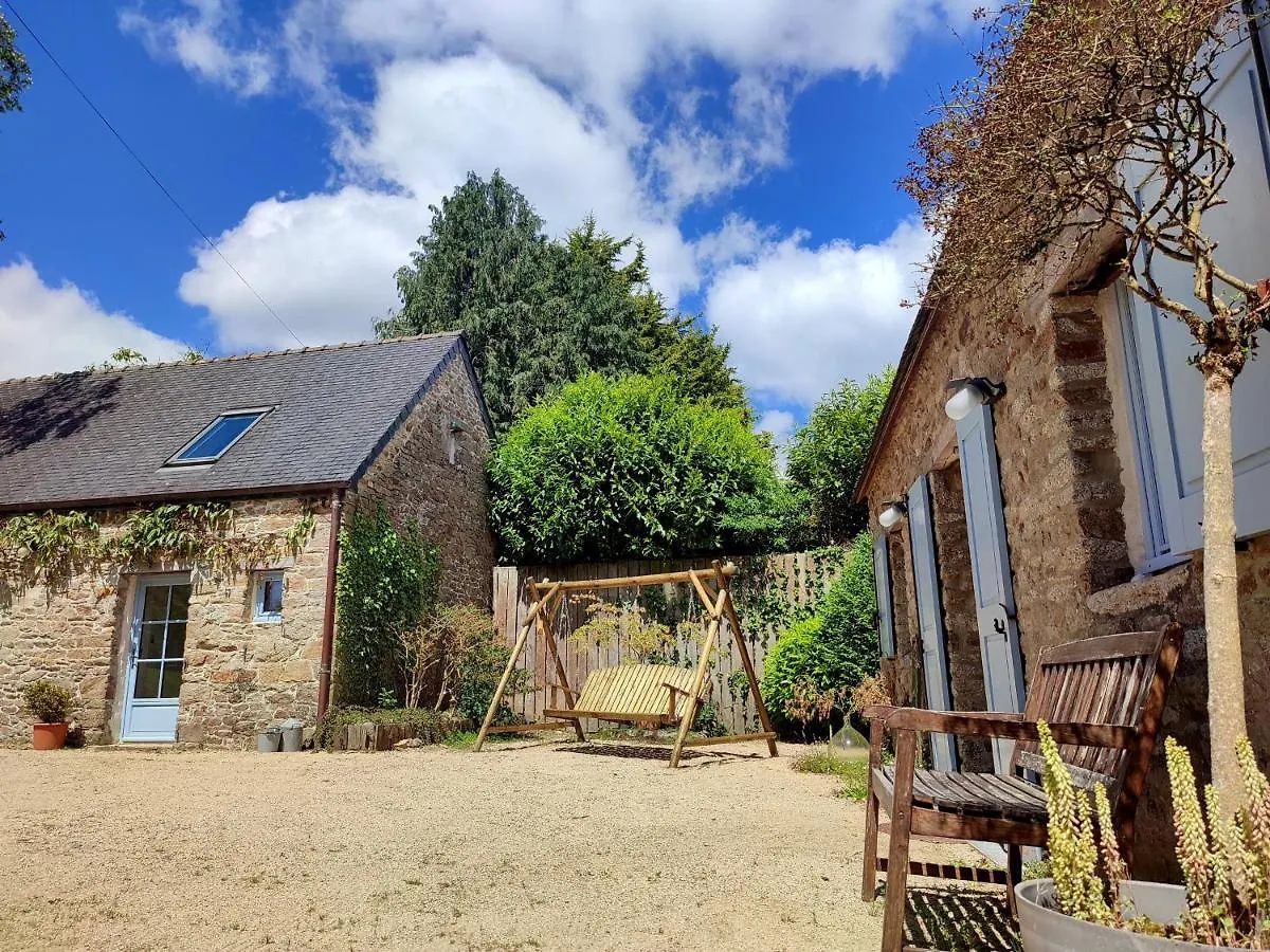 Guest house La Tisserande : Maison D'Hotes Creative & Ecologique Saint-Thegonnec Loc-Eguiner France